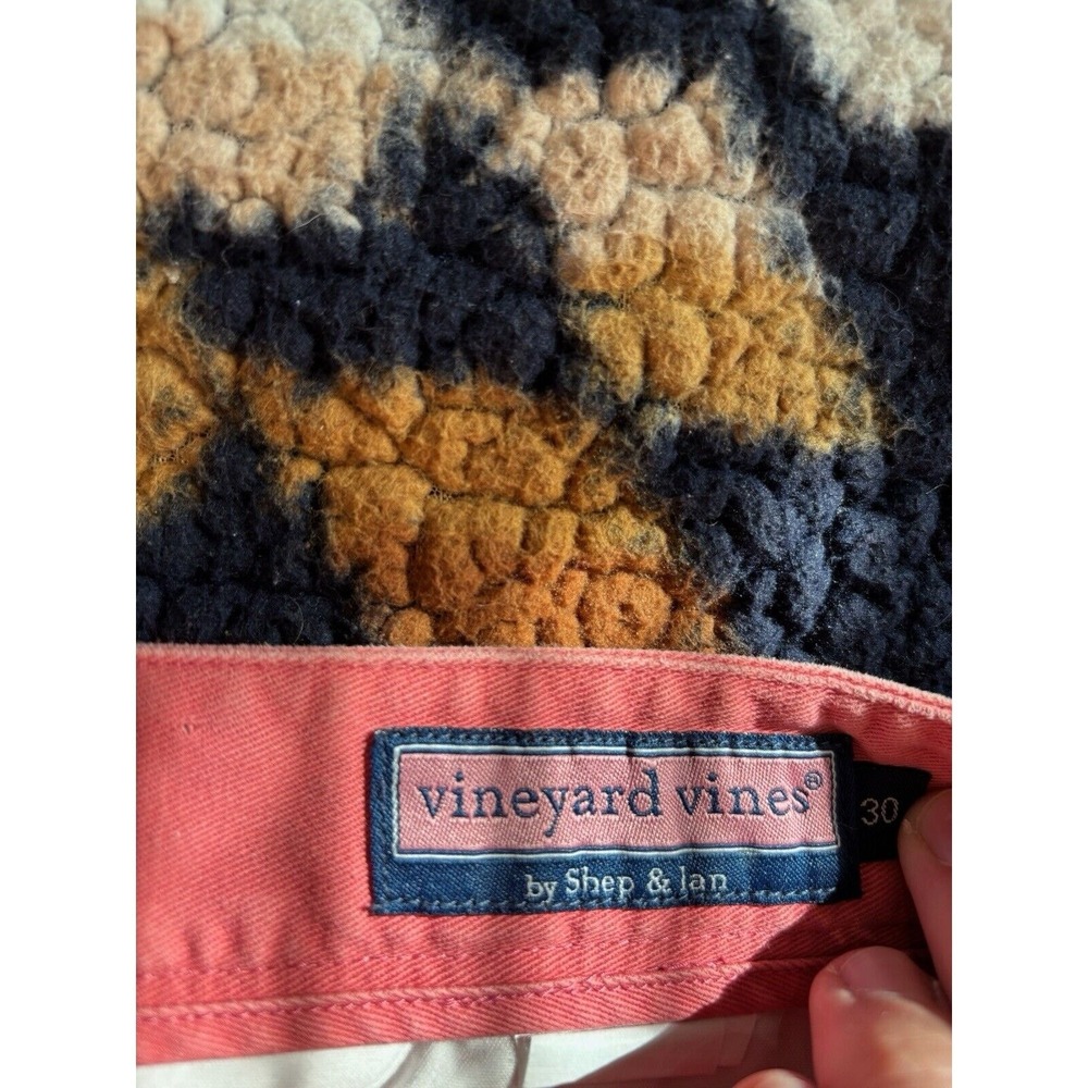 Vineyard Vines Coral Bermuda Men's 30 Shorts Preppy - Picture 3 of 3